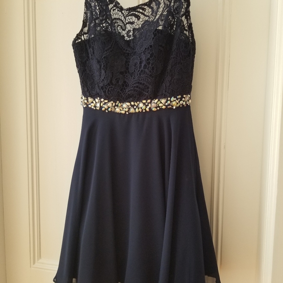 Dancing Queen Graduation Dress. Size Small - Picture 4 of 17